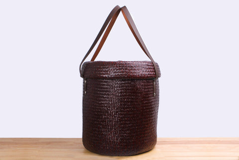 Woven Seagrass basket with lid
